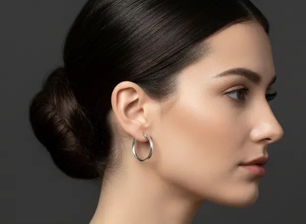 Vista de Classic Hoops with Linear Design