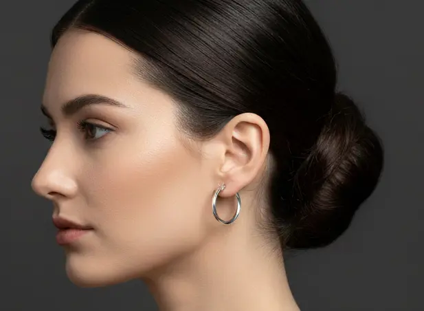 Vista de Classic Hoops with Linear Design