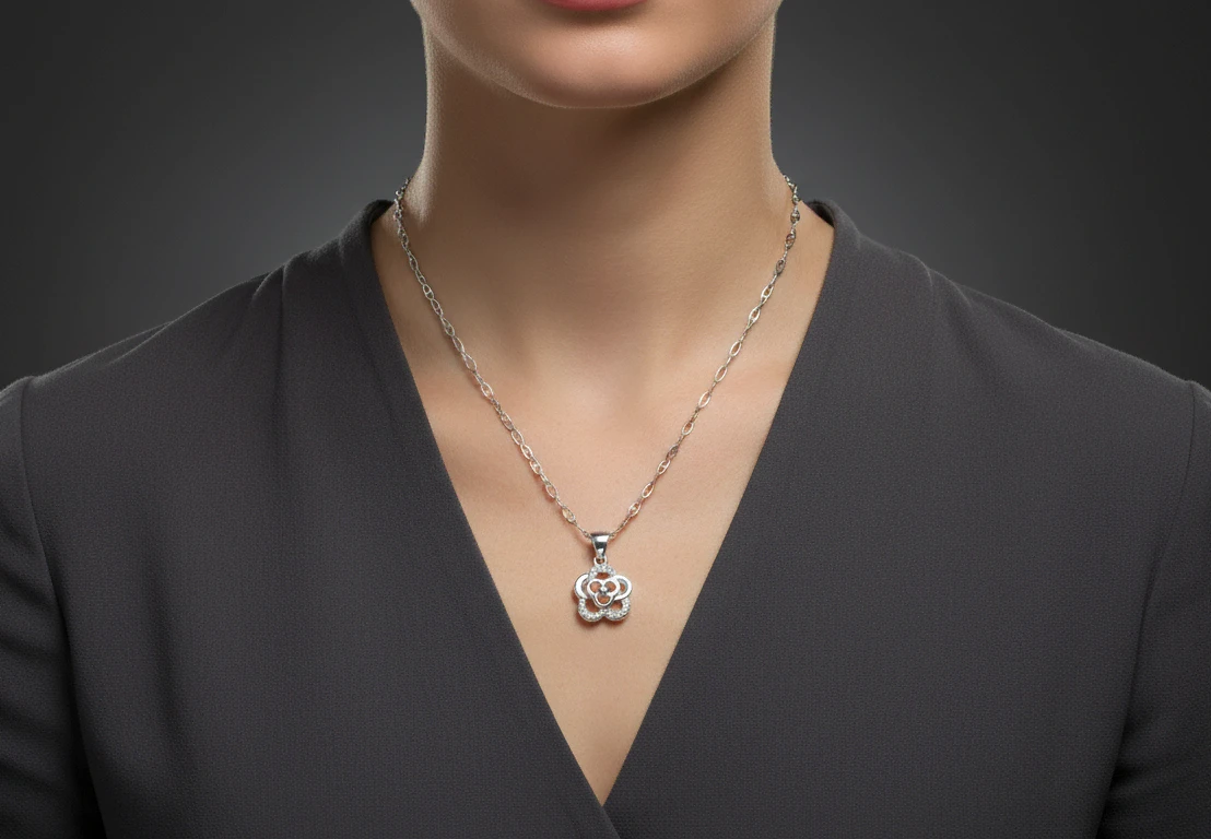 Vista de Forced Chain with Lotus Flower Charm