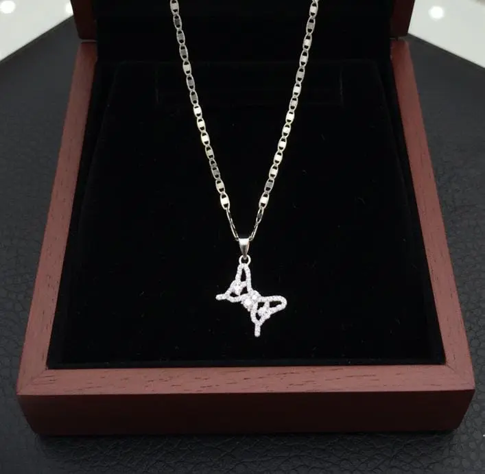 Vista de Silver Chain with Butterfly Pendant