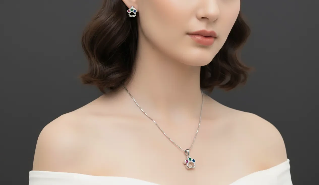 Vista de Set: Paw Print Chain and Earrings